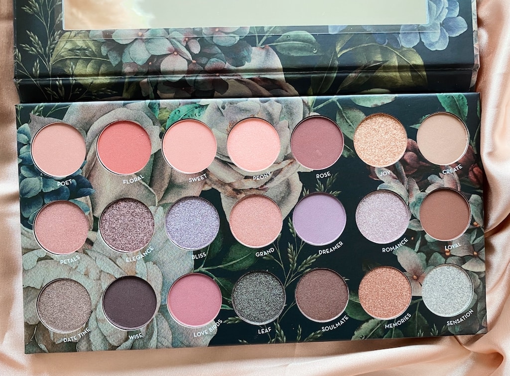 Floral Romance Eyeshadow palette by Max&More oogschaduw kleuren