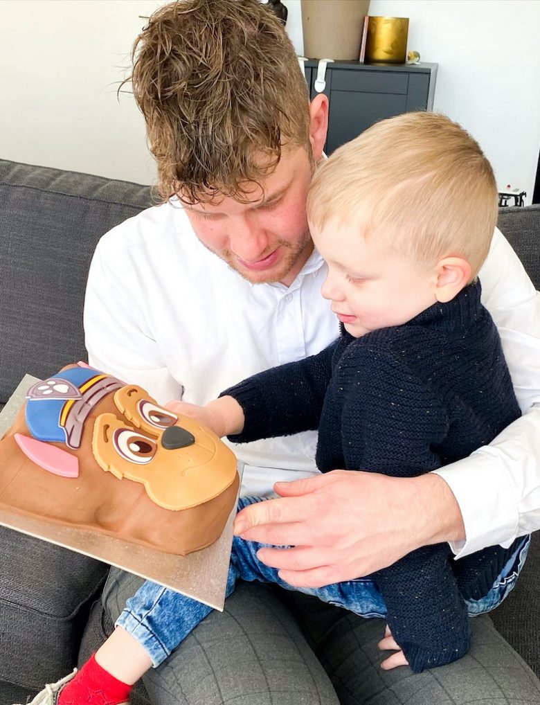 papa en zoon en paw patrol taart albert heijn